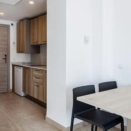 Blanco Y Negro - Recien Reformado Apartment Lloret de Mar